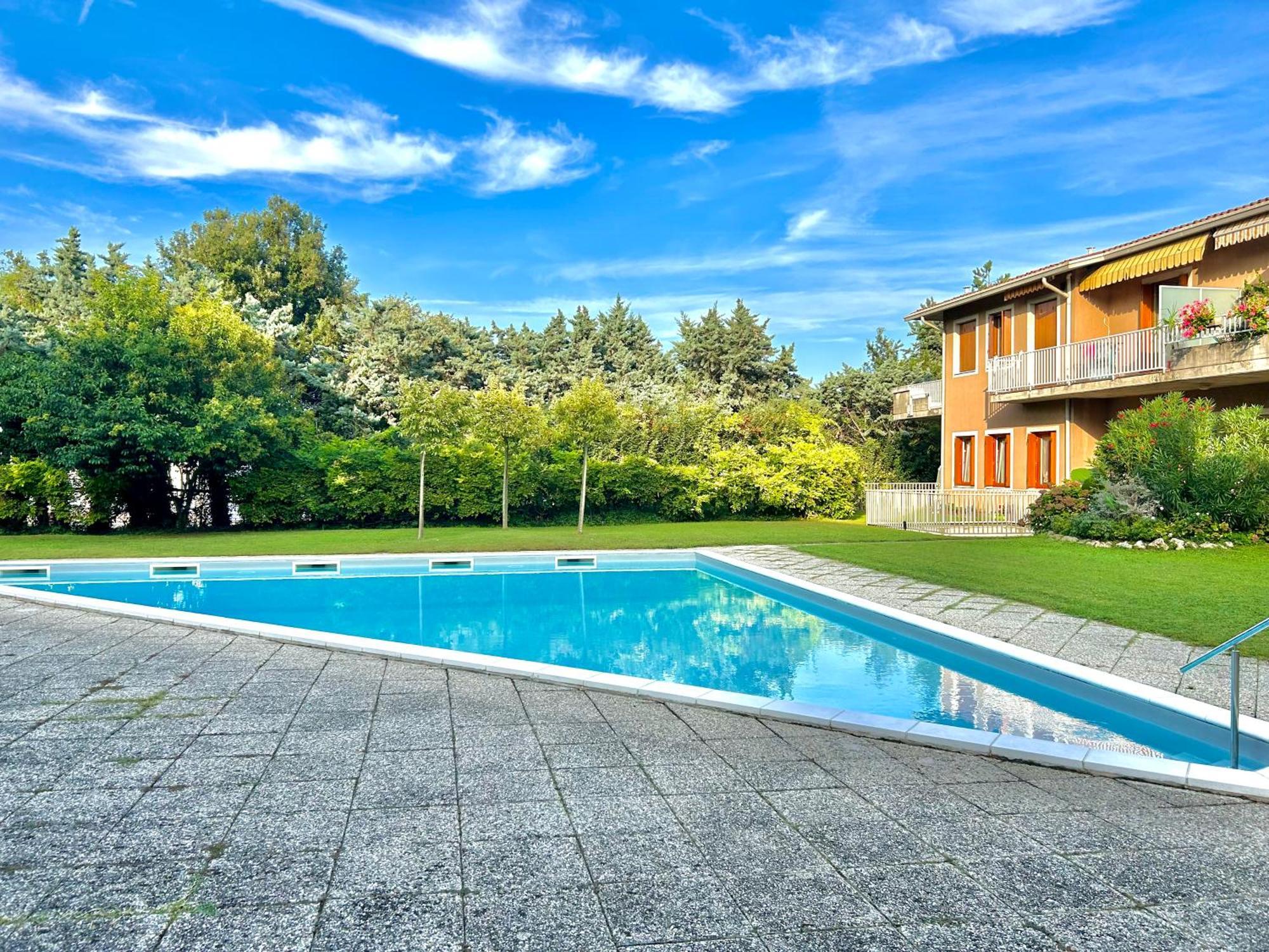 Apartament Gold Garda Desenzano Desenzano del Garda Zewnętrze zdjęcie