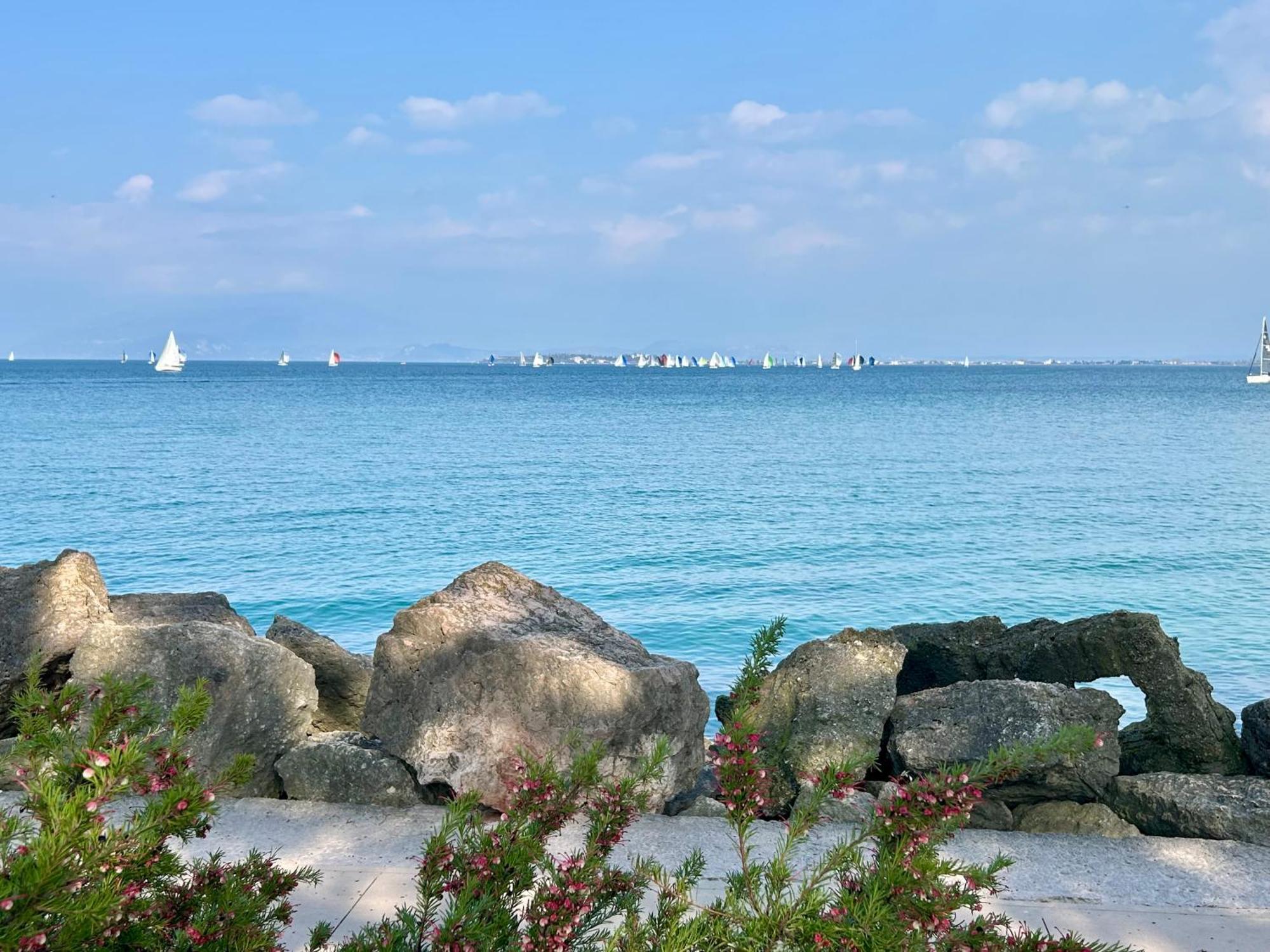 Apartament Gold Garda Desenzano Desenzano del Garda Zewnętrze zdjęcie