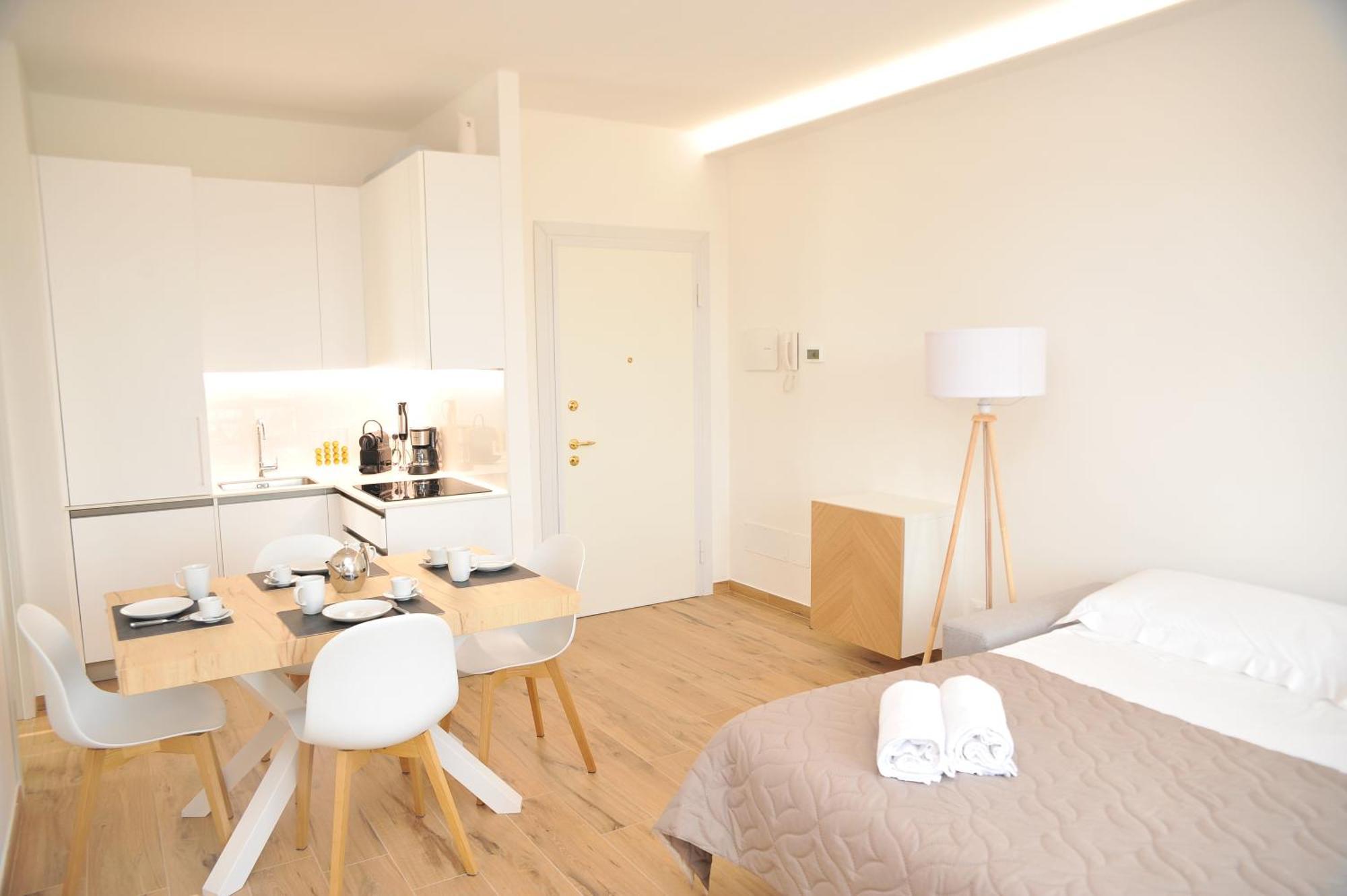 Apartament Gold Garda Desenzano Desenzano del Garda Zewnętrze zdjęcie